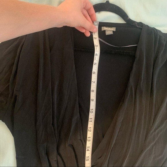 Neiman Marcus XL Black Crossover Wrap Top - Picture 6 of 6